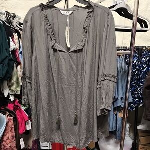 Nwt Green Women's Top #139